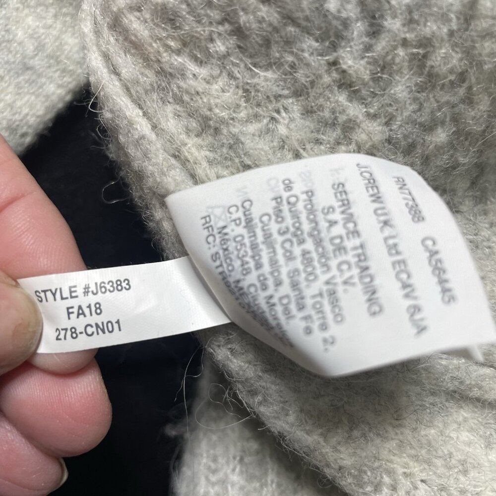 POINT SUR J.Crew Gray Open Back Sweater Buttons Women’s M Alpaca Gray - Picture 9 of 9